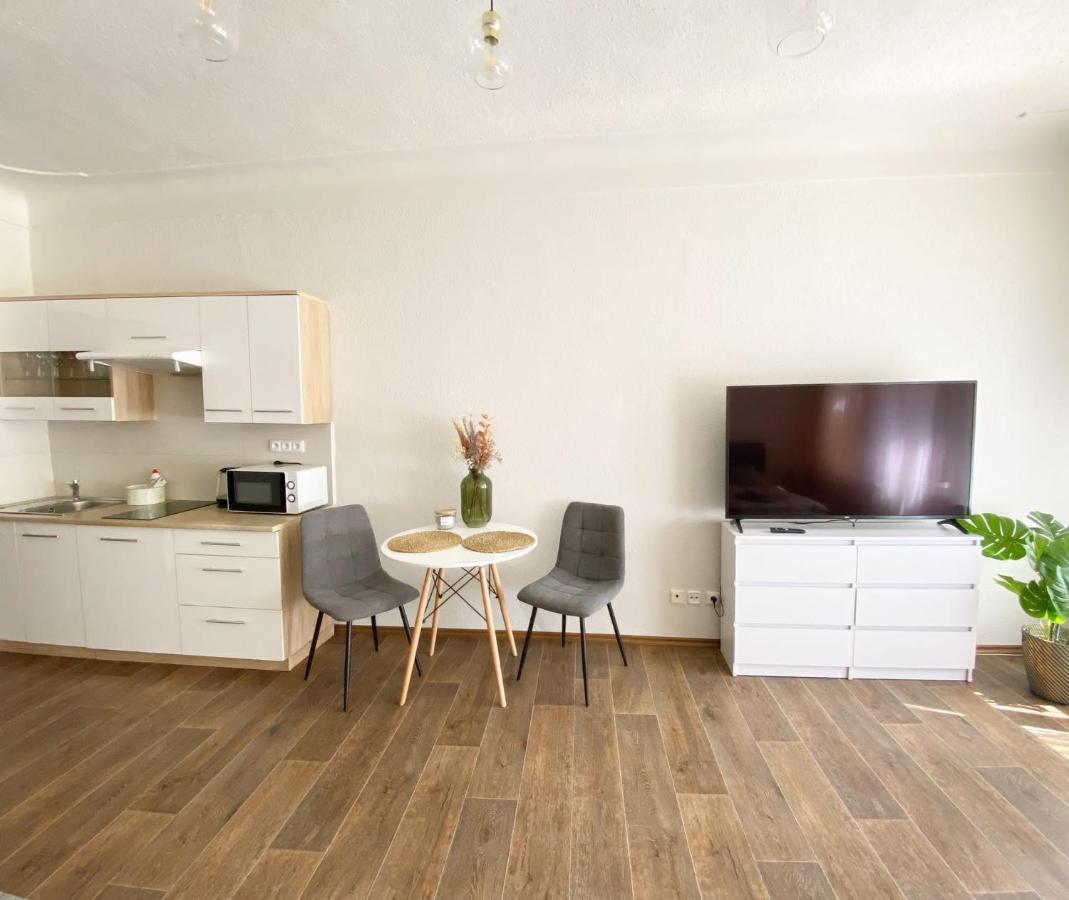 Kovarik Apartments I 奥洛穆茨 外观 照片