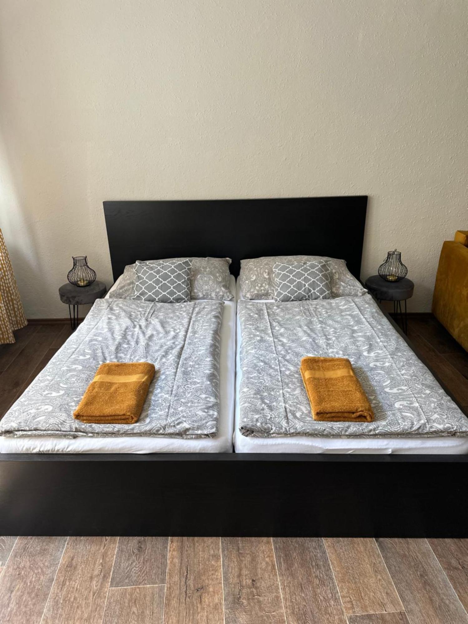 Kovarik Apartments I 奥洛穆茨 外观 照片